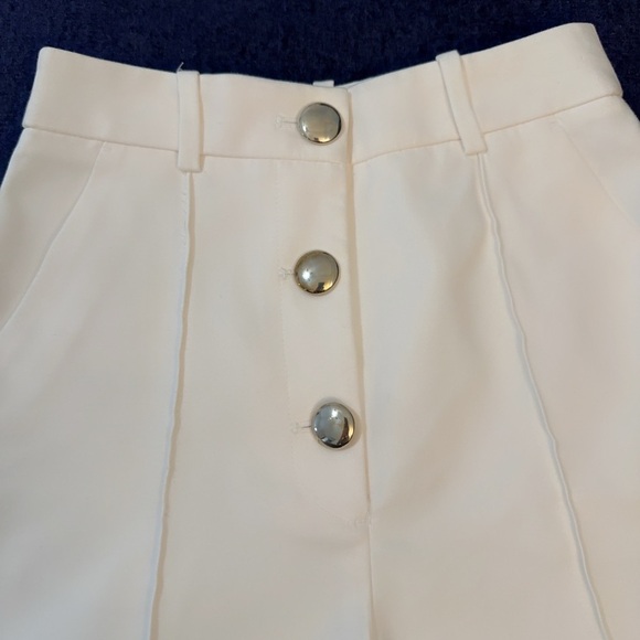 NWOT Zara Cream High-Waisted Shorts with Button Detail - Picture 3 of 14